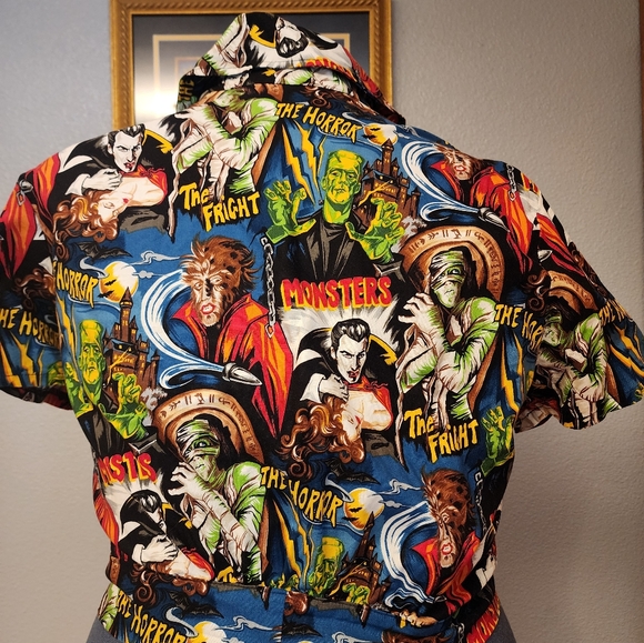 Hemet Colorful Universal Monster Print Tie-Front Shirt - Picture 4 of 5